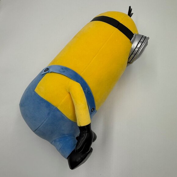 Universal Studios Park Exclusive Despicable Me Minion Kevin Plush 14in NWT Toy - Picture 6 of 11